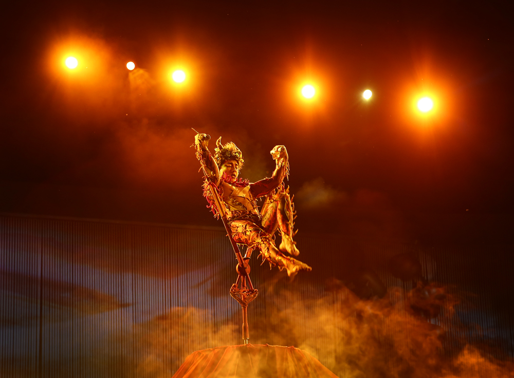 cirque-du-soleil-allavita!-expo-2015-milano-italy-janatini-10